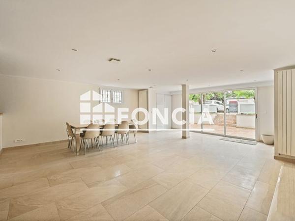 À vendre Maison 14 pièces 450 m² - Vaujours 93410