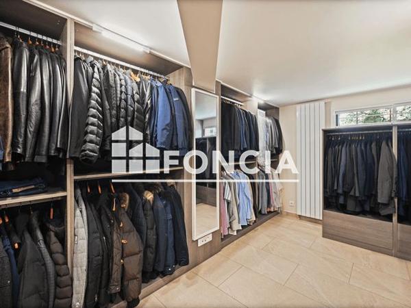 À vendre Maison 14 pièces 450 m² - Vaujours 93410