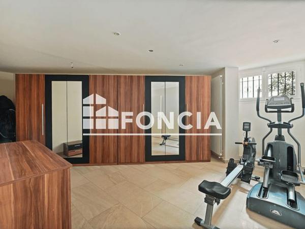 À vendre Maison 14 pièces 450 m² - Vaujours 93410