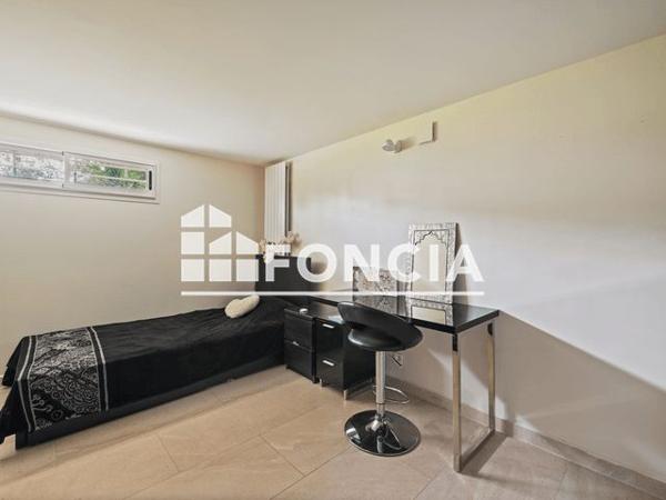 À vendre Maison 14 pièces 450 m² - Vaujours 93410