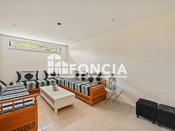 À vendre Maison 14 pièces 450 m² - Vaujours 93410