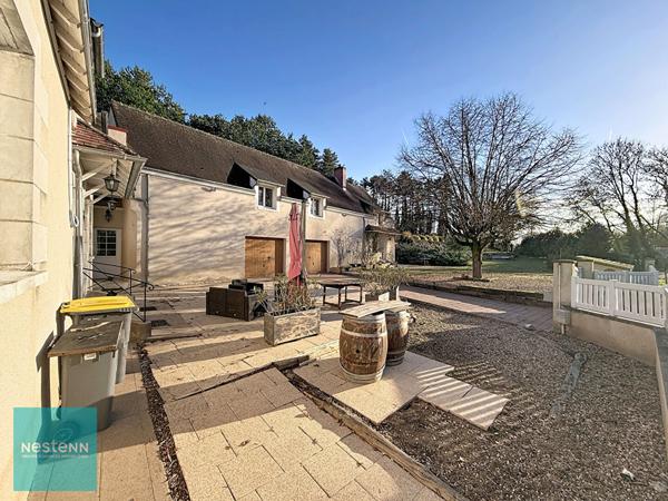 Maison familiale avec gîte sur 13 000 m² à Bléré
