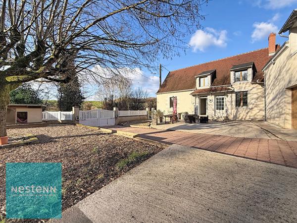 Maison familiale avec gîte sur 13 000 m² à Bléré