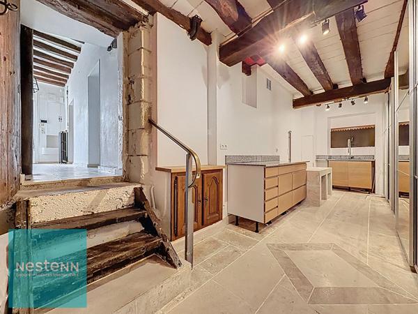 Maison familiale avec gîte sur 13 000 m² à Bléré