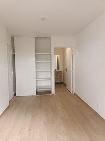 Appartement 4 pièces – 90 m² environ à Châteaugiron (ref : 83331)