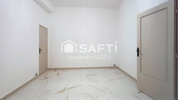 GRAND APPARTEMENT PLACE BELLECOUR LYON