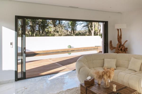 Villevieille (30250) Superbe contemporaine - 30250 - Villevieille