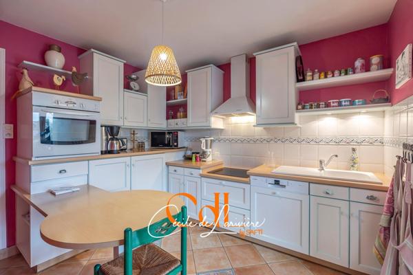 Belle maison familiale lumineuse, au calme et proche du centre. Nouveauté !