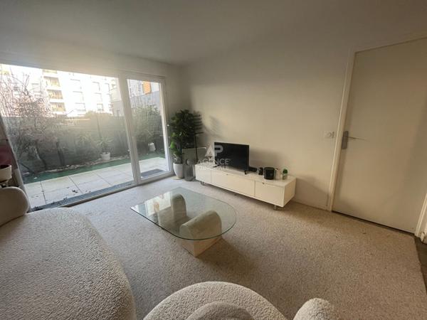 Appartement 2 pièces à vendre à Cergy €155 000 ** - Référence 2270