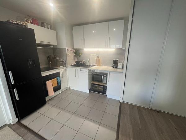 Appartement 2 pièces à vendre à Cergy €155 000 ** - Référence 2270