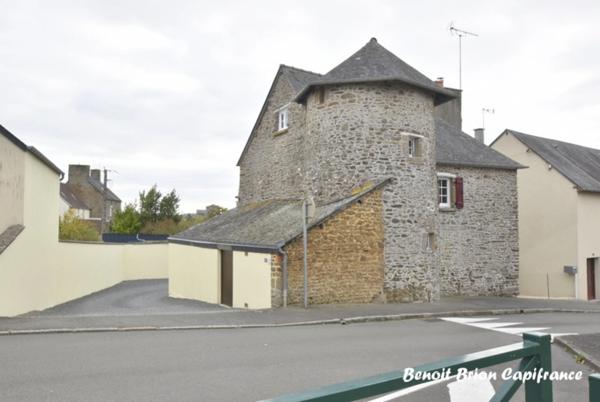 Maison à vendre 4 pièces FOUGEROLLES DU PLESSIS (53)