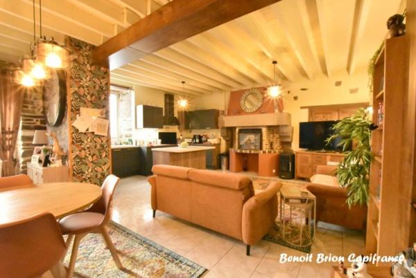 Maison à vendre 4 pièces FOUGEROLLES DU PLESSIS (53)