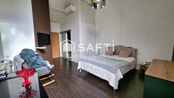 Splendide mas moderne de 320 m²