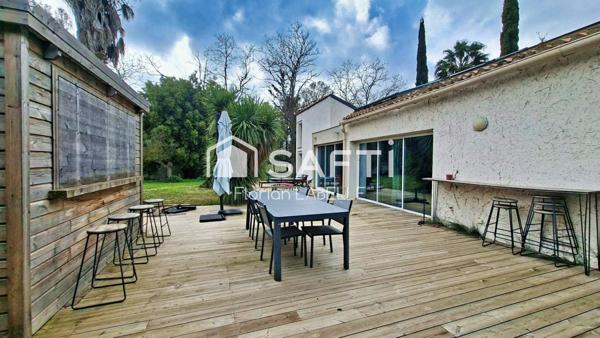 Splendide mas moderne de 320 m²