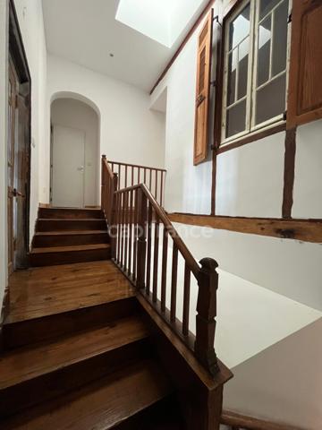 "Chat"-oyante maison d'hôtes, 10 pièces, 8 chambres, avec jardin clos, à quinze minutes de MARCIAC, MIRANDE ET VIC-FEZENSAC (32)