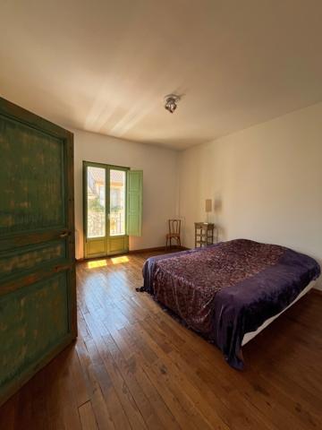 "Chat"-oyante maison d'hôtes, 10 pièces, 8 chambres, avec jardin clos, à quinze minutes de MARCIAC, MIRANDE ET VIC-FEZENSAC (32)