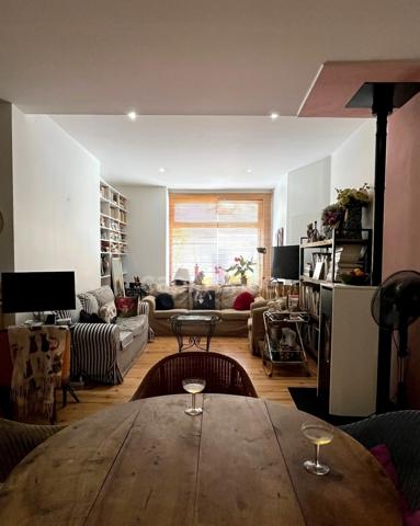 "Chat"-oyante maison d'hôtes, 10 pièces, 8 chambres, avec jardin clos, à quinze minutes de MARCIAC, MIRANDE ET VIC-FEZENSAC (32)