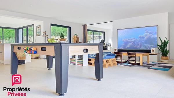 Maison contemporaine Les Mathes 6 pièces 155 m2