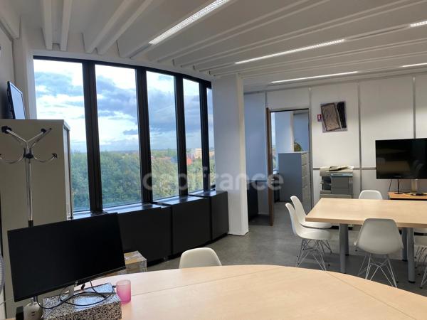 Local/bureau à vendre TOURCOING (59) BUREAU 315 m2 au 6éme étage de la Tour Mercure