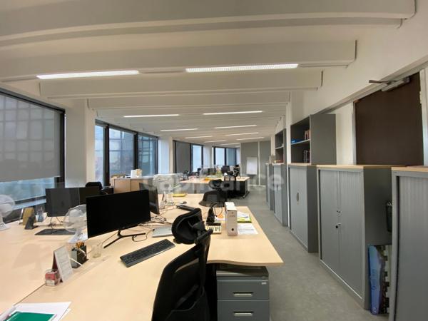 Local/bureau à vendre TOURCOING (59) BUREAU 315 m2 au 6éme étage de la Tour Mercure