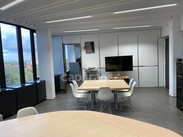 Local/bureau à vendre TOURCOING (59) BUREAU 315 m2 au 6éme étage de la Tour Mercure