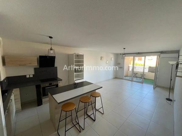 Vente                                                      Appartement
                        
                     3 pièces                      63 m2                     à Cogolin