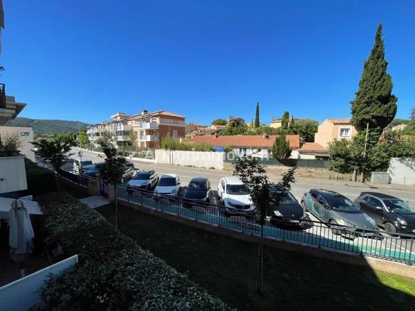 Vente                                                      Appartement
                        
                     3 pièces                      63 m2                     à Cogolin