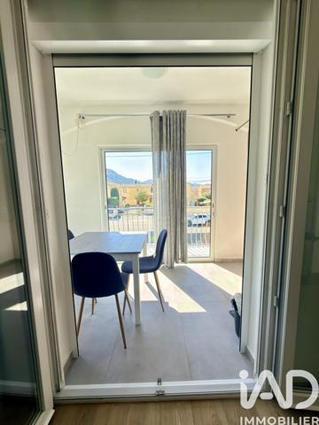 Appartement à vendre 4 pièces 88 m² Aubagne