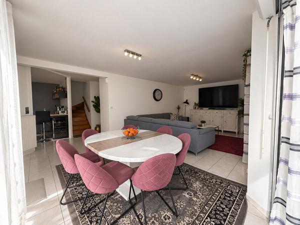 Maison familiale 5 chambres Quartier Ferrier Laval