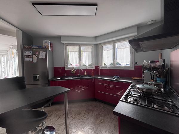 Maison familiale 5 chambres Quartier Ferrier Laval