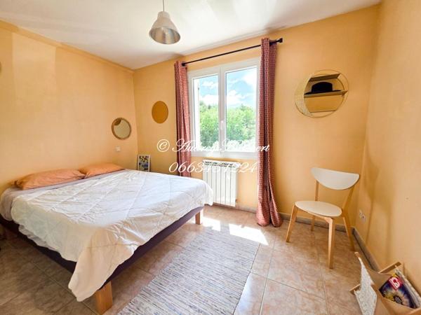 Villeneuve , Maison de charme, 156 m²  avec vue panoramique et piscine sur 1000 m² plantés d'oliviers