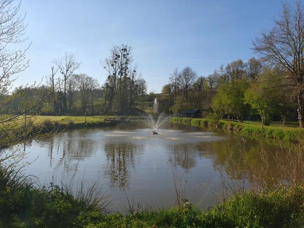 Belle camping avec maison d'habitation et 7.8ha de terrain