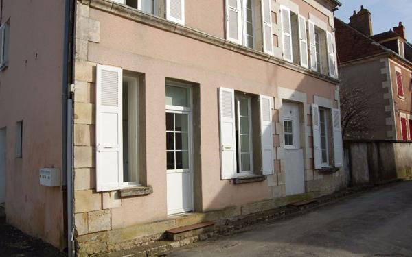 Appartement à louer    3 pièces •  Ménétréol-sous-Sancerre
