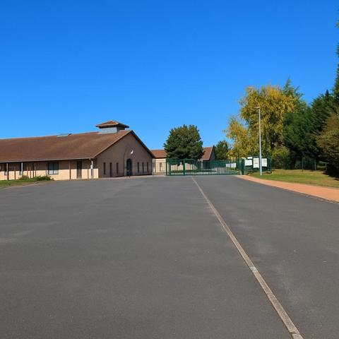 Vente / Terrain à Savigneux (01480)