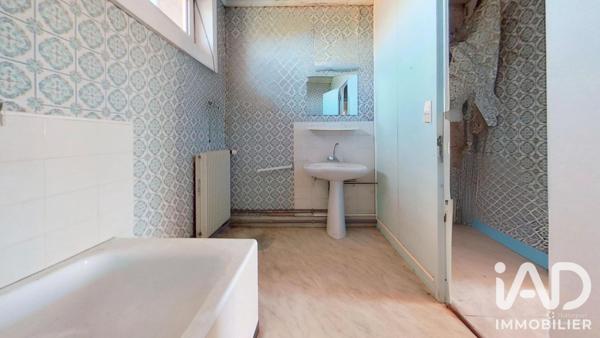 Maison à vendre 7 pièces 161 m² Ally