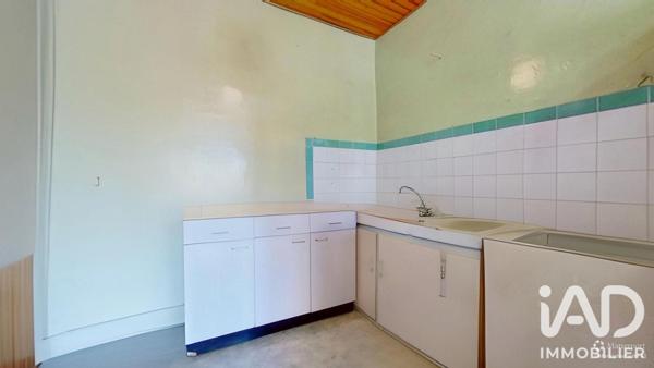 Maison à vendre 7 pièces 161 m² Ally