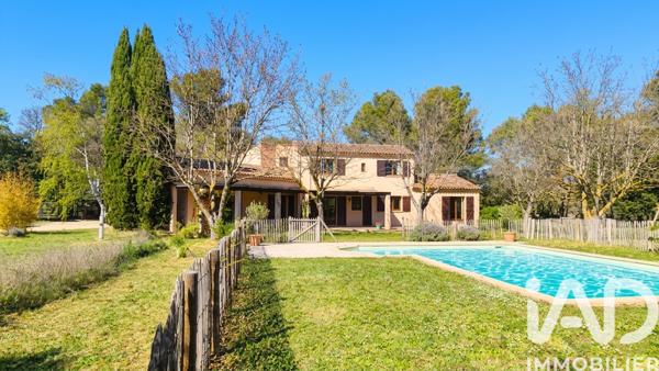 Maison à vendre 7 pièces 200 m² Éguilles