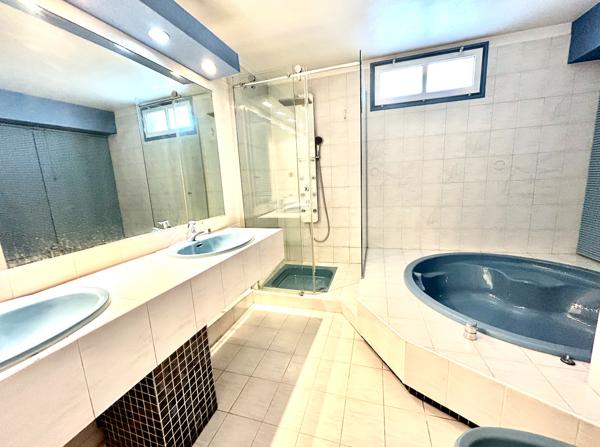 Maison 5 pièce(s) 4 chambre(s) 150 m²