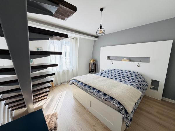 Bel appartement 3/4 pces en duplex - Saint-Florent à Cronenbourg 316 000 €