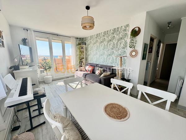 Vente
                Appartement63 m² - 3 Pièces -
                    NARBONNE (11100)
