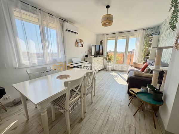 Vente
                Appartement63 m² - 3 Pièces -
                    NARBONNE (11100)