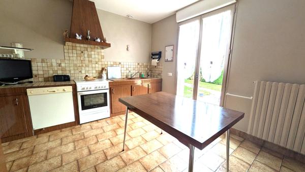 ACHAT-VENTE BONCHAMP LES LAVAL - Pavillon type 5