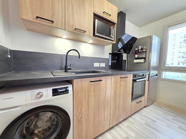 Appartement de 2024, 2 chambres avec terrasse et parking - Résidence moderne avec ascenseur