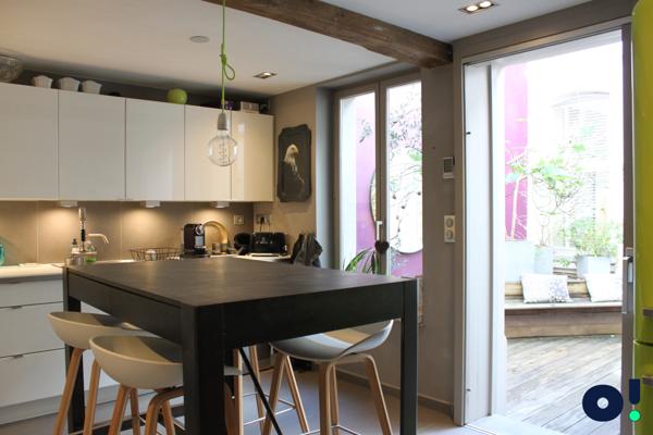 RARE, TRÈS BELLE MAISON FAMILIALE – VIEUX LILLE