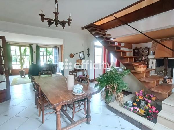 Maison
         6 pièces
        - 185 m² 273 000 €*
