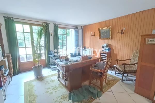 Maison
         6 pièces
        - 185 m² 273 000 €*