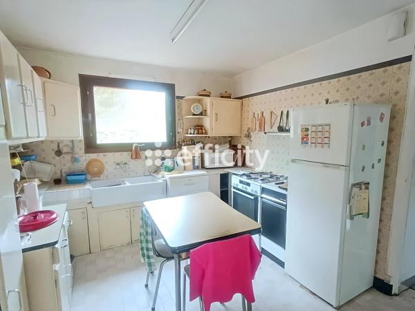 Maison
         6 pièces
        - 185 m² 273 000 €*