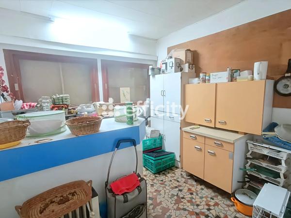 Maison
         6 pièces
        - 185 m² 273 000 €*
