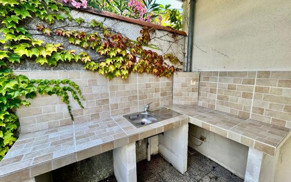 Maison à vendre    5 pièces •  Mérignac