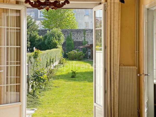 À VENDRE - BOULOGNE-SUR-MER - MAISON MITOYENNE 4 PIÈCES - 2 CHAMBRES - JARDIN - CAVE - GARAGE